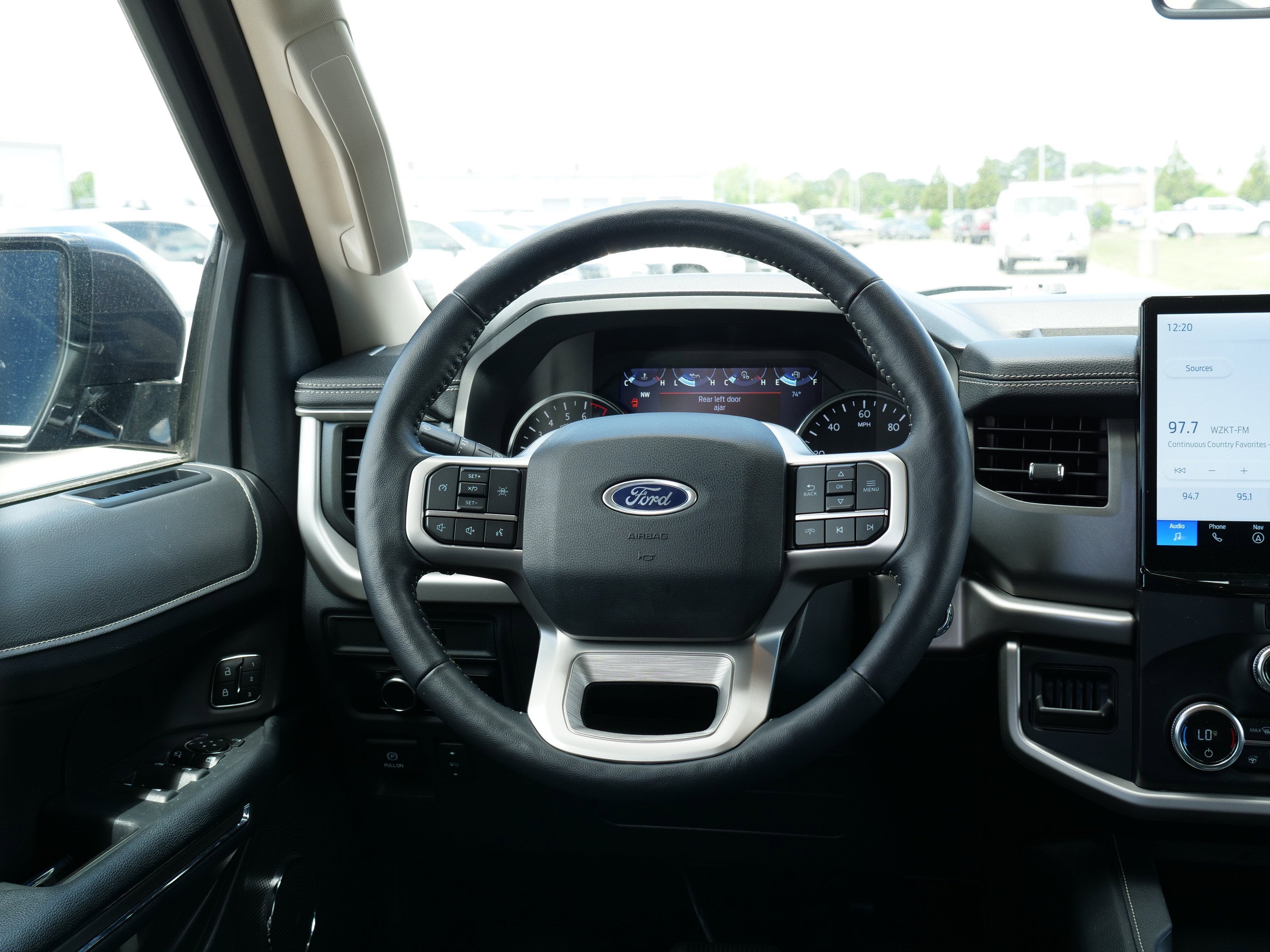 2023 Ford Expedition XLT