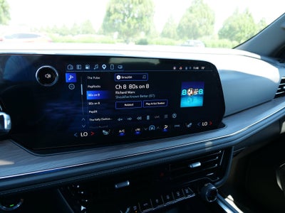 2025 Chevrolet Suburban LT