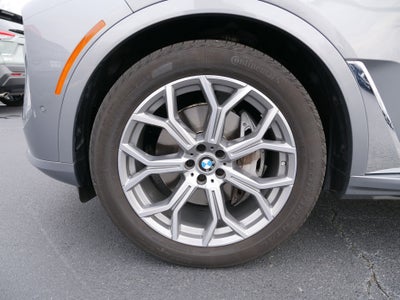 2025 BMW X7 xDrive40i