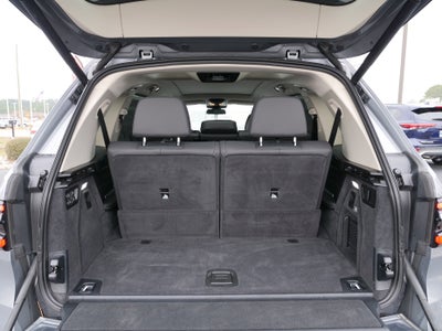 2025 BMW X7 xDrive40i