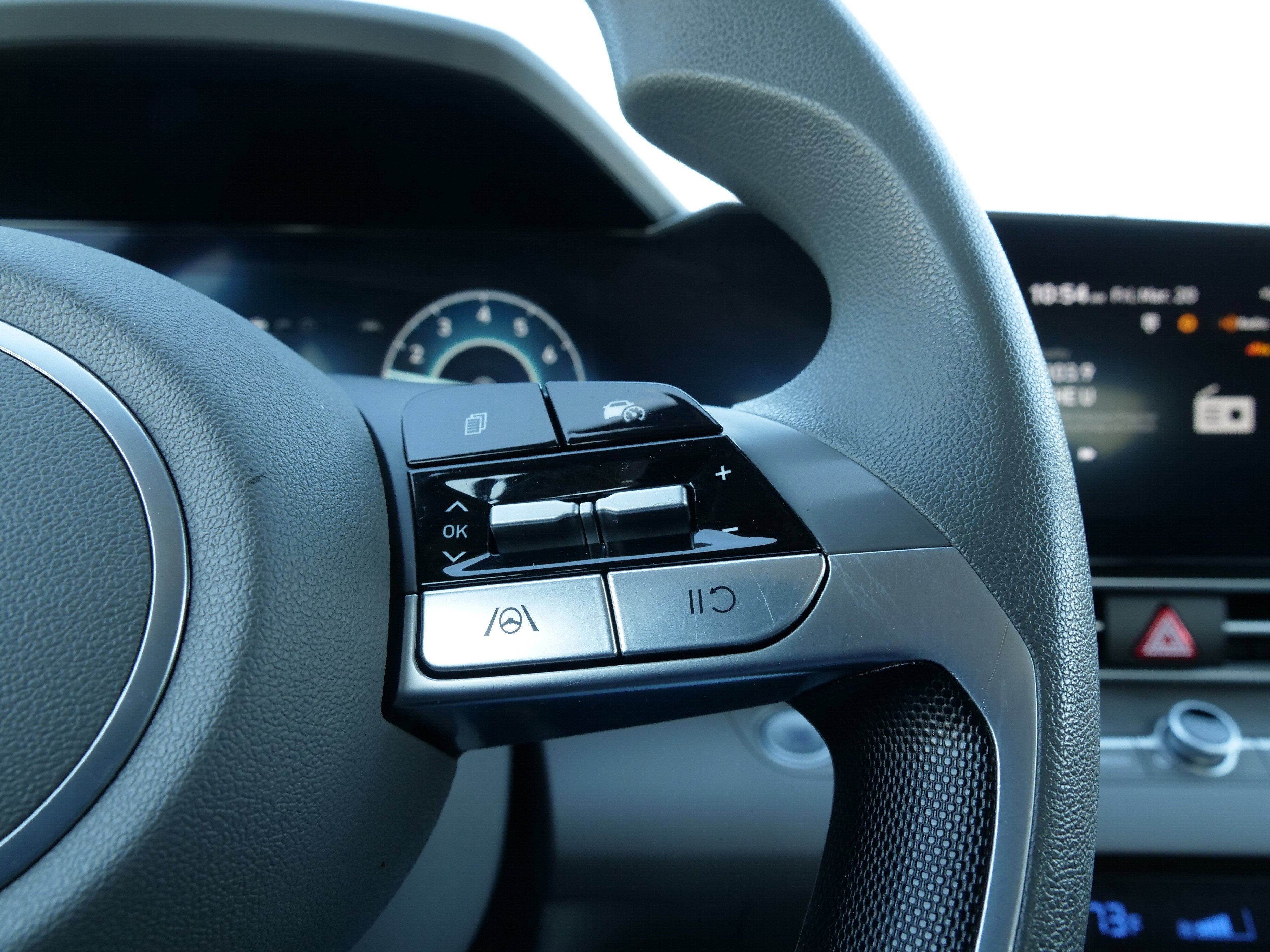 2024 Hyundai Elantra Hybrid Blue