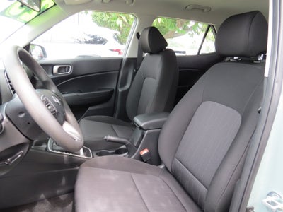 2025 Hyundai Venue SE