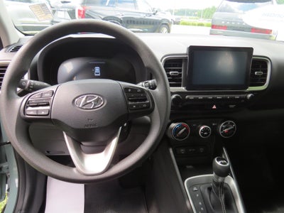 2025 Hyundai Venue SE