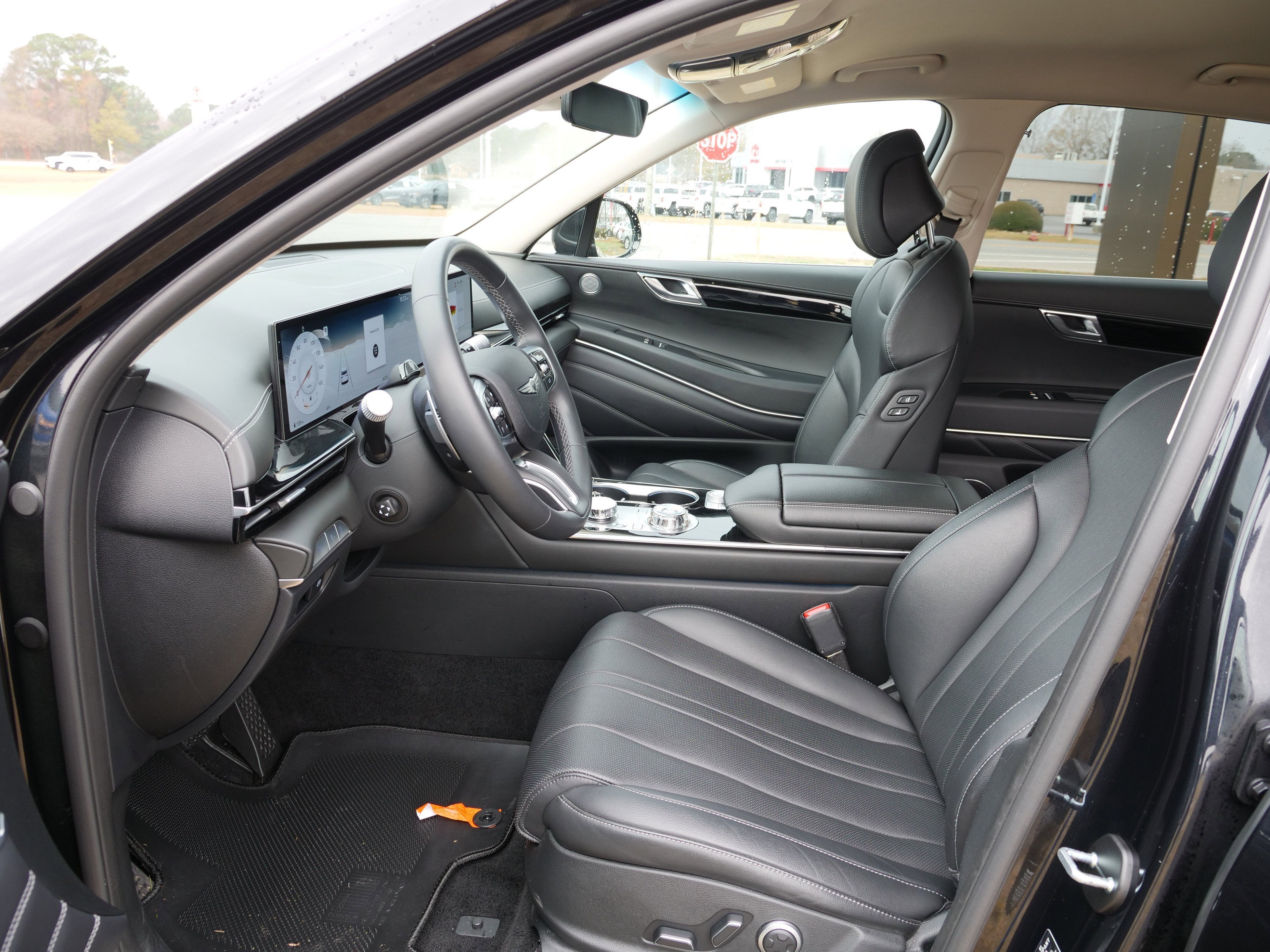 2025 Genesis GV80 Standard