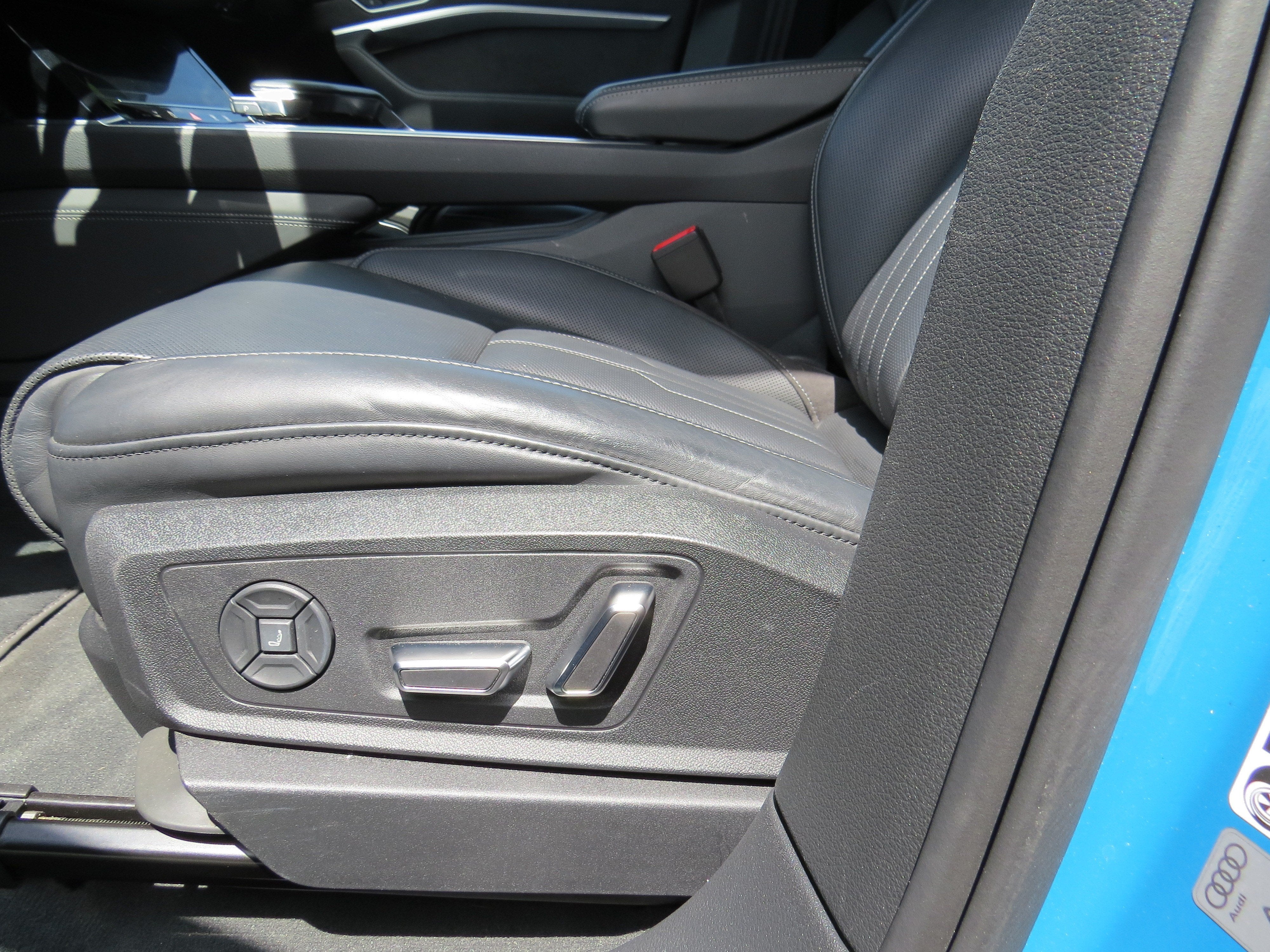 2019 Audi e-tron Prestige