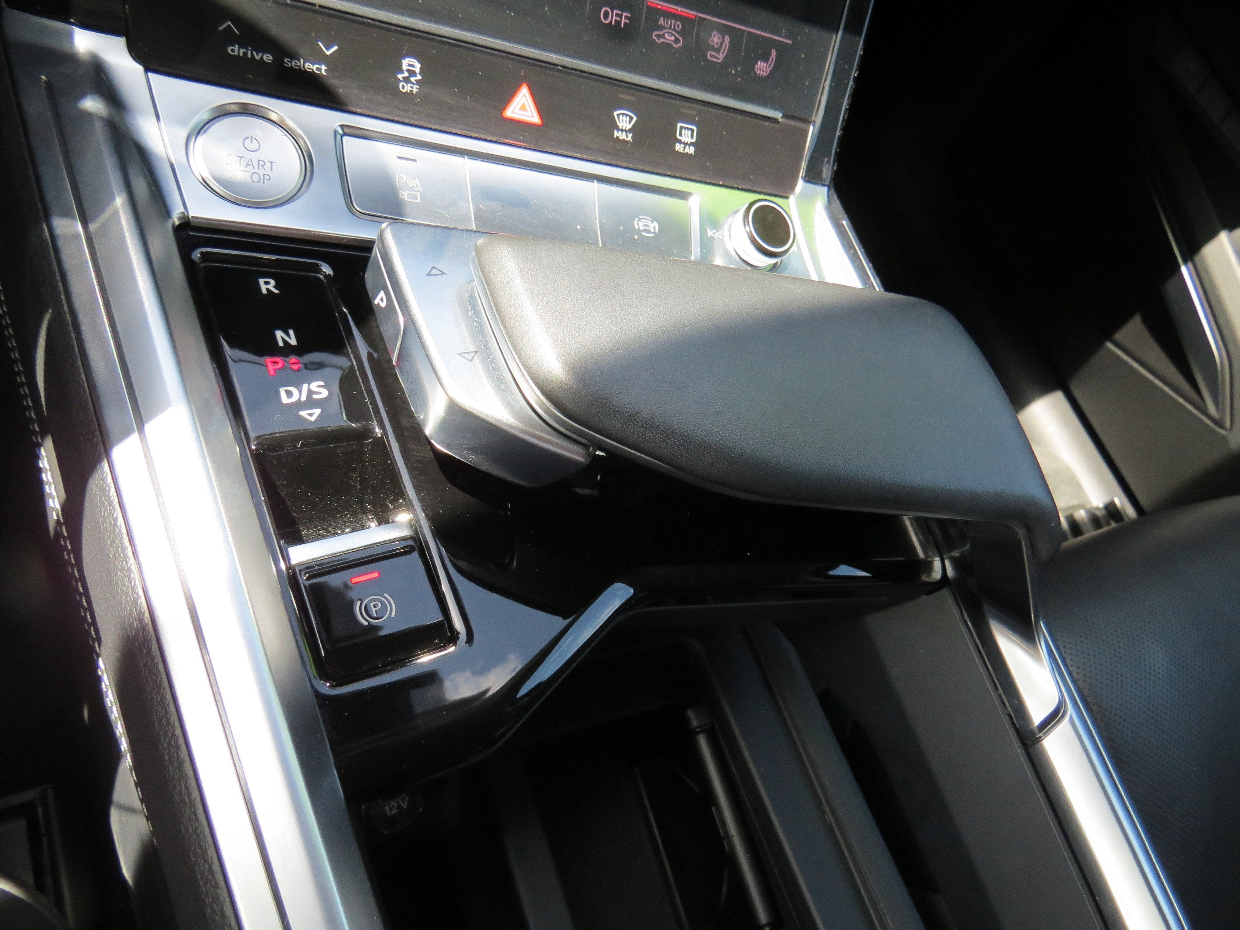 2019 Audi e-tron Prestige