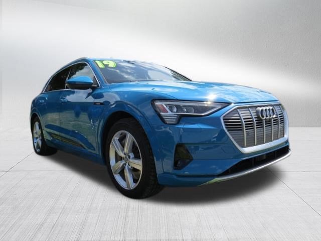 2019 Audi e-tron Prestige