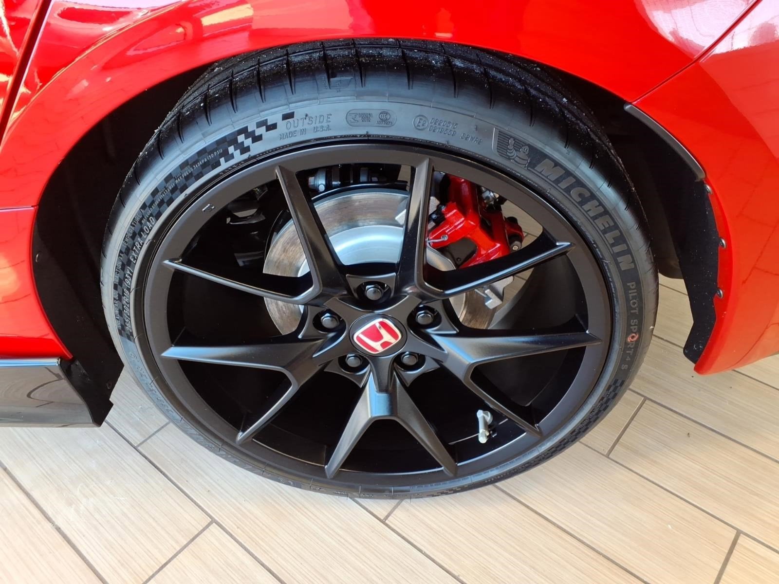 2025 Honda Civic Type R Base